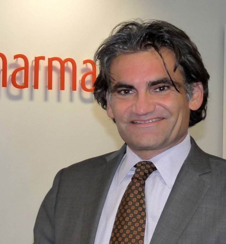 SCM Pharma: Derek Richards