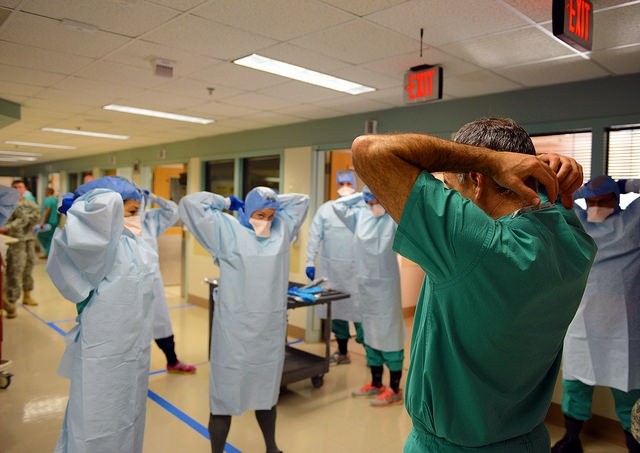 Ebola response training at the Military Medical Center in San Antonio, Texas. (Picture: Army Medicine)