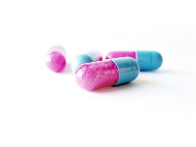 A five-year marketing period for new drugs excludes generics